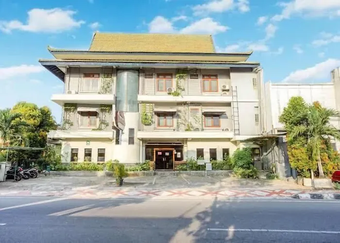 Hotel Winotosastro By Athelu Yogyakarta
